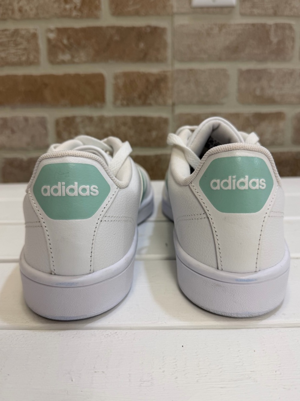 Adidas Cloudfoam White Mint Green Stripe Sneakers Women’s Size 10 Casual Shoes - Picture 7 of 12